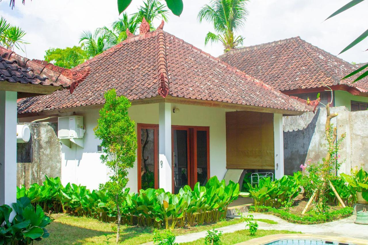 Ocean Sun Homestay Tulamben Esterno foto