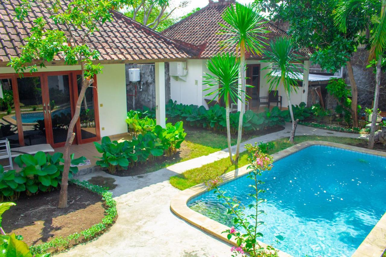 Ocean Sun Homestay Tulamben Esterno foto